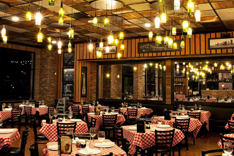 Grimaldis dining room